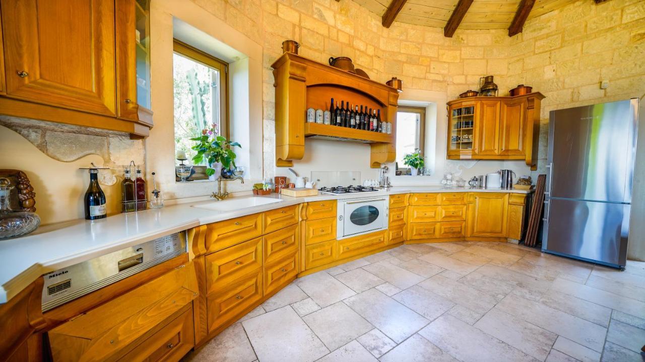 Luxury Villa Allure Dhafnes 외부 사진