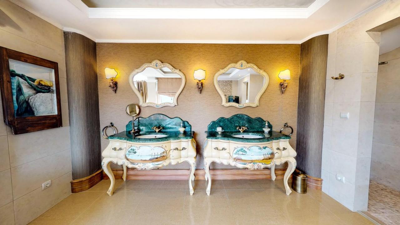 Luxury Villa Allure Dhafnes 외부 사진