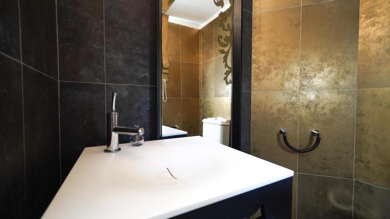Luxury Villa Allure Dhafnes 외부 사진