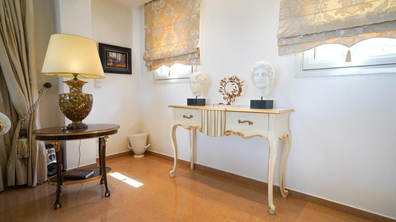 Luxury Villa Allure Dhafnes 외부 사진