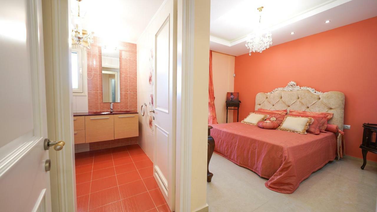 Luxury Villa Allure Dhafnes 외부 사진