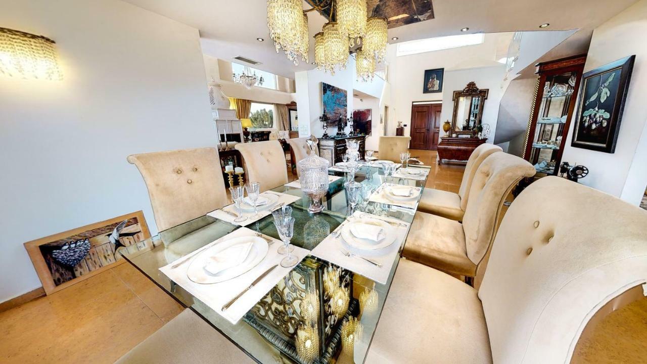 Luxury Villa Allure Dhafnes 외부 사진