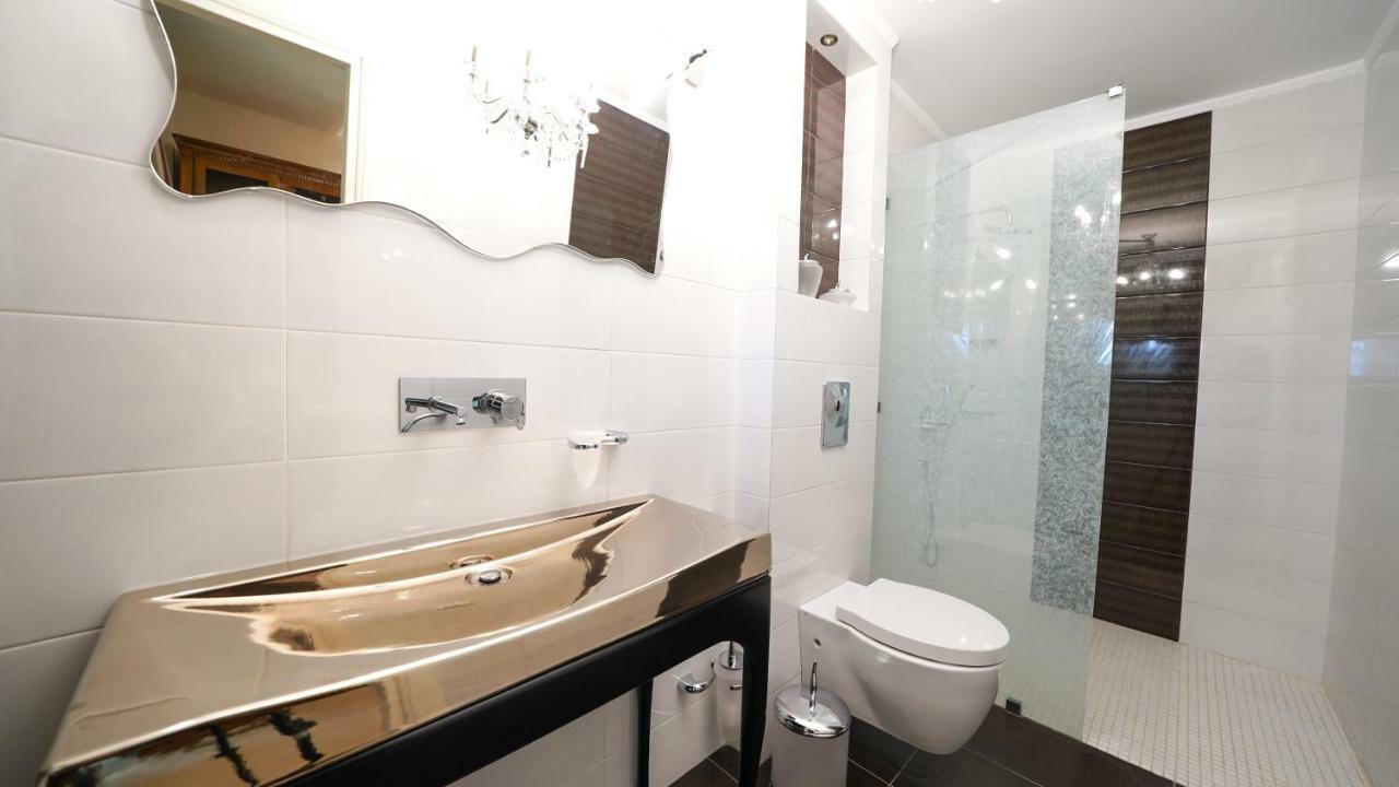Luxury Villa Allure Dhafnes 외부 사진