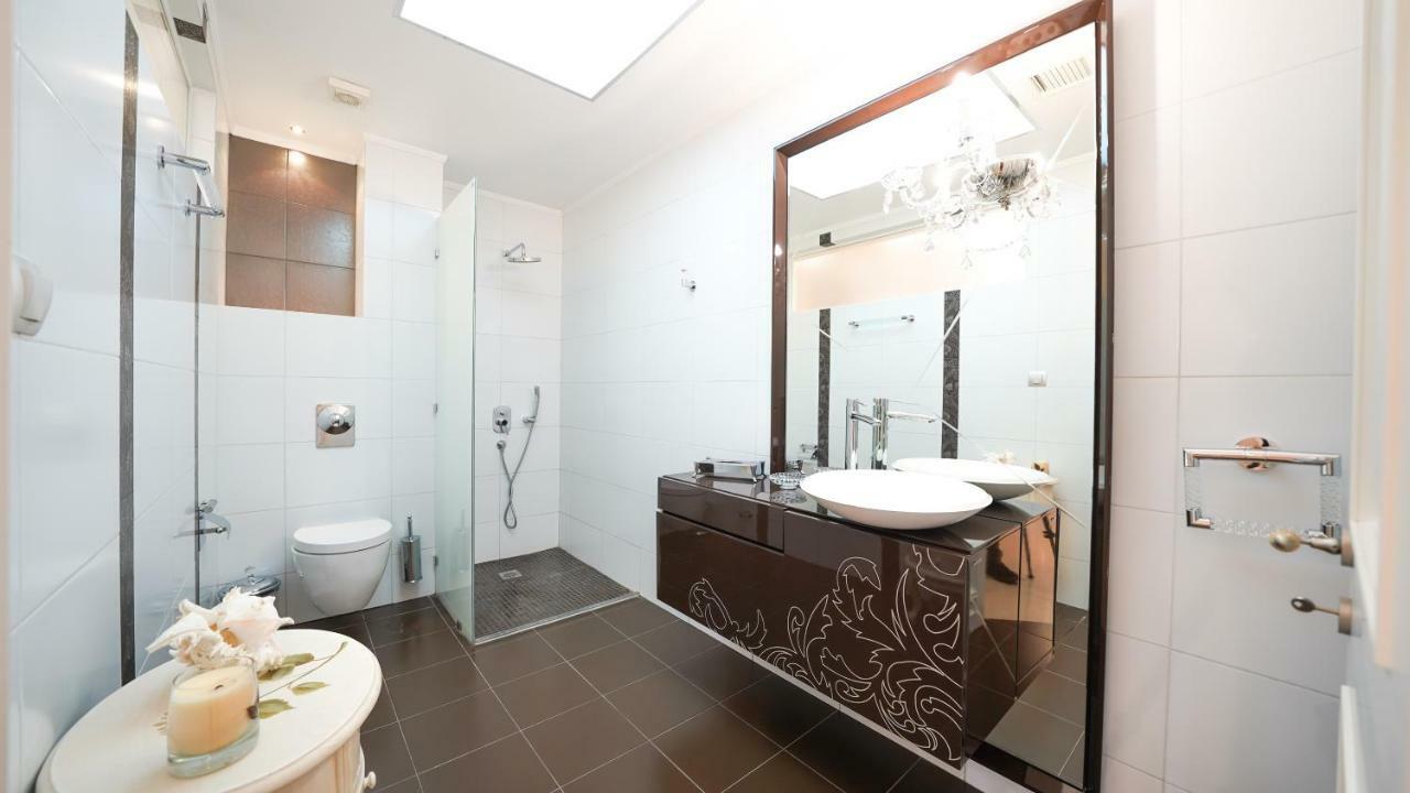 Luxury Villa Allure Dhafnes 외부 사진